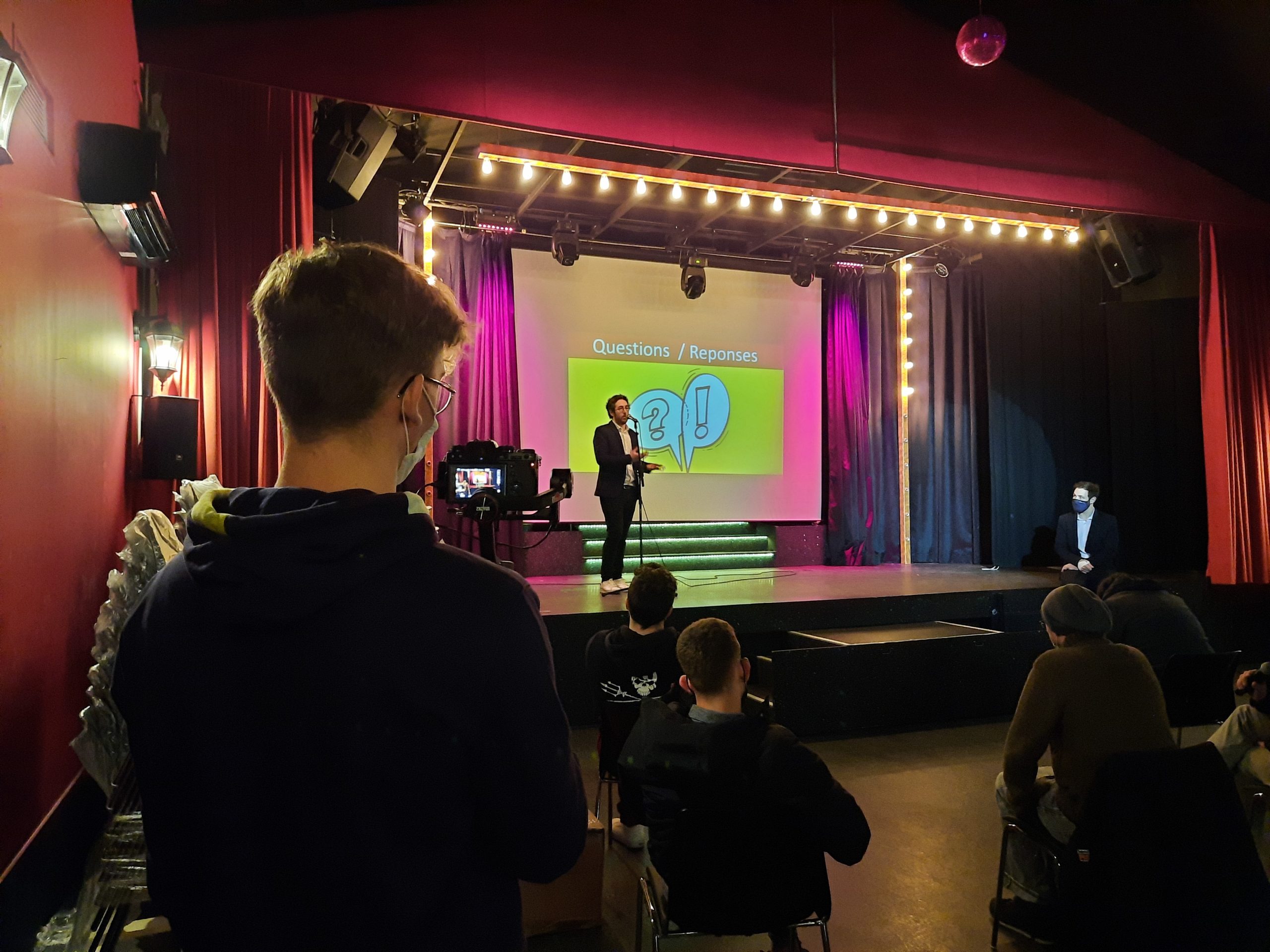 Le Kastelet Lens en configuration conférence face à la scène